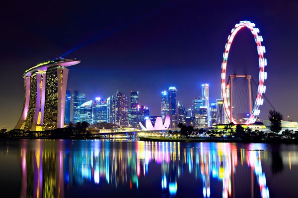 افق شهر سنگاپور در شب