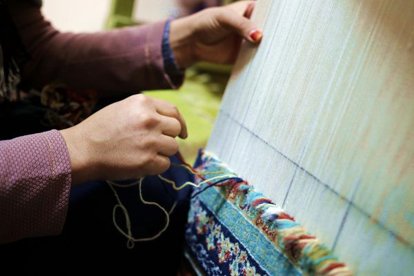 فرش های ترکی را می توان روی لوم ها ساخت بافی یک فرش ترکی