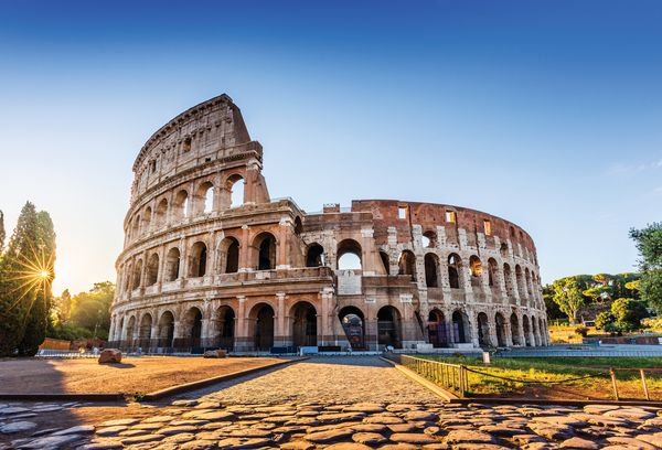 رم ایتالیا Colosseum یا Coliseum در طلوع آفتاب