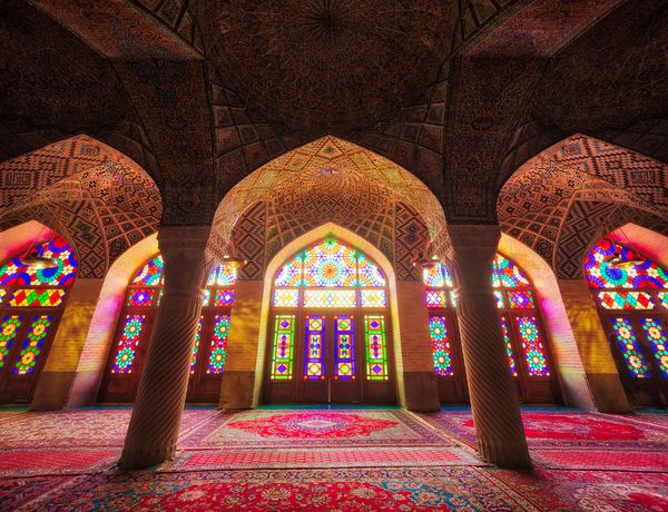 مسجد نصیرالملک در شیراز ایران که در ژانویه سال 2019 گرفته شد در hdr گرفته شد