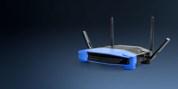 پس زمینه آبی 5G 24g مدرن Wireless Wifi Router با مسیر قطع را حذف کنید
