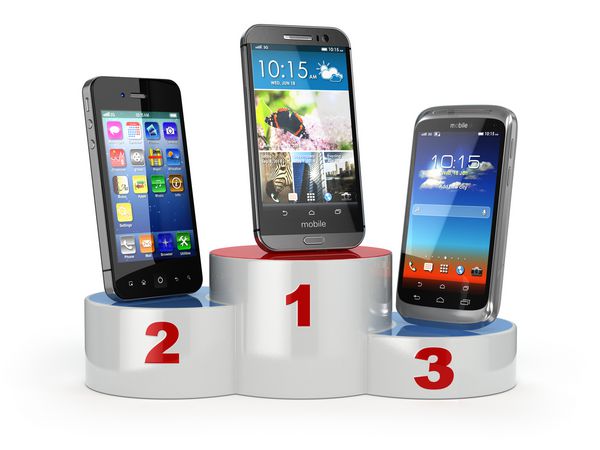 انتخاب بهترین تلفن همراه یا مقایسه تلفنهای همراه تلفن های هوشمند روی سکو سه بعدی