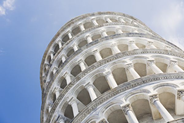 برج معروف برج پیزا در ایتالیا
