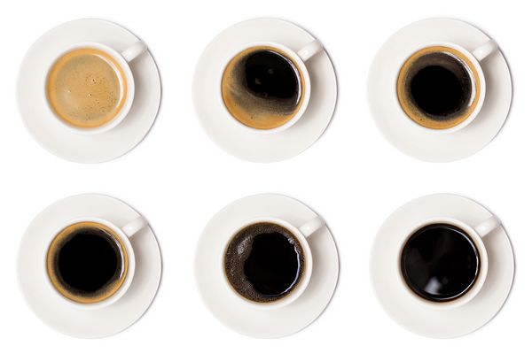 مجموعه نمایش جلد قهوه مجموعه نمای برتر جدا شده در پس زمینه سفید بالای فنجان قهوه