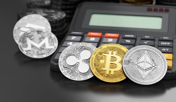 سکه های Cryptocur ارز در مقابل ماشین حساب محاسبات مالیات بر درآمد رندر سه بعدی