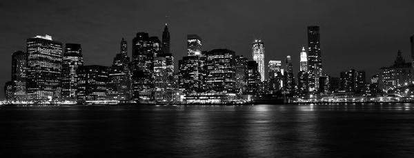 نمایش در شهر نیویورک در شب