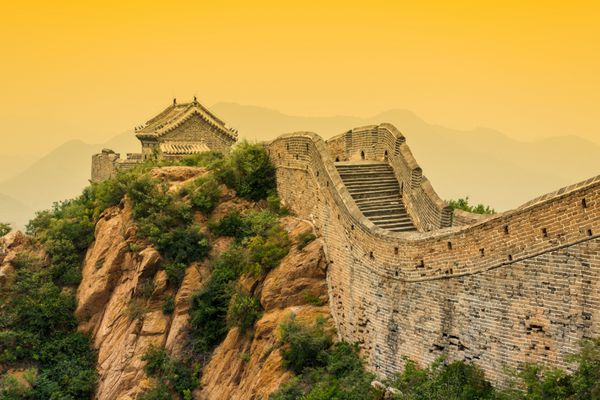 دیوار بزرگ چین در هنگام غروب آفتاب