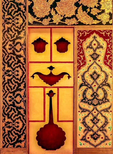 هنر طراحی دیوار و نقوش زیبای اسلیمی و ایرانی در معماری قدیم و باستانی مهمانسرای عباسی