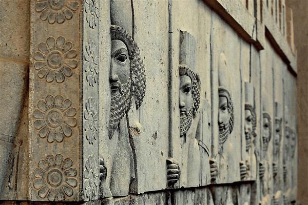 اثر باستانی تخت جمشید در شهر شیراز ایران