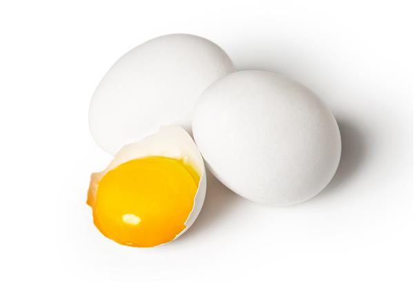 تخم مرغ شکسته بیش از سفید