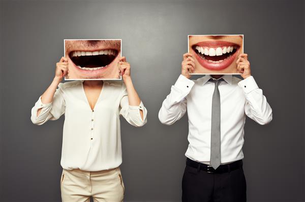 زن و مرد لبخندهای خود را تغییر دادند عکس مفهومی