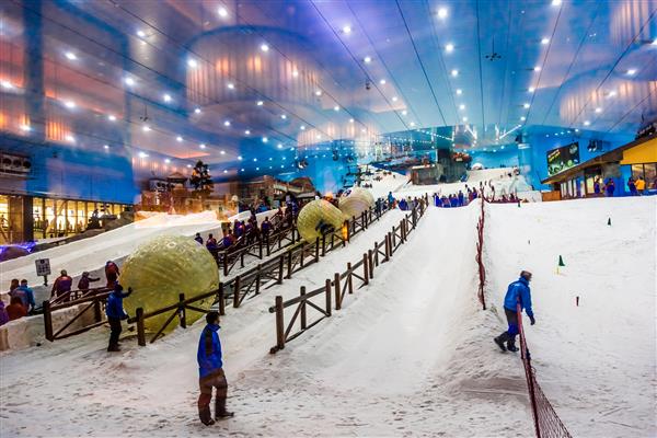 دبی امارات متحده عربی اسکی در پیست اسکی سرپوشیده