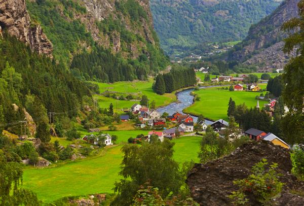 دهکده ای در فلام - نروژ - زمینه طبیعت و سفر