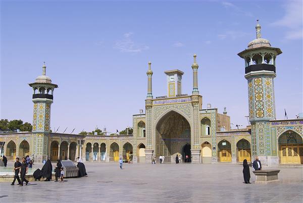 قم ایران مقابل مزار حضرت فاطمه معصومه