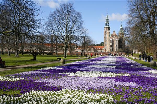 قلعه بهار رزنبورگ باغ پادشاهان کپنهاگ دانمارک