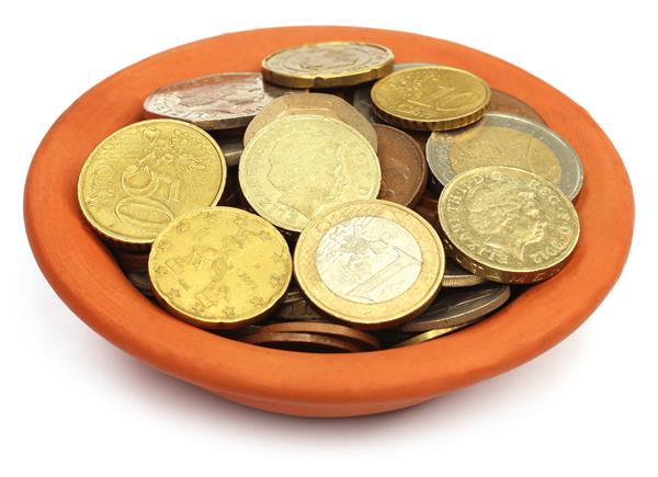 سکه ها در یک کاسه