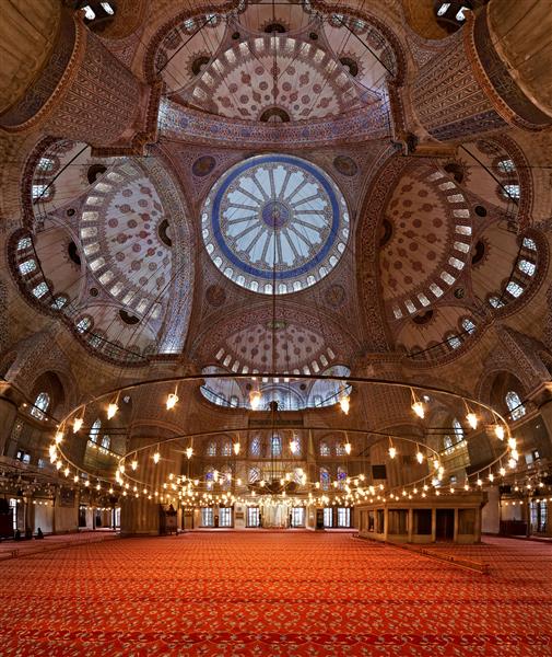فضای داخلی مسجد سلطان احمد مسجد آبی در استانبولترکیه