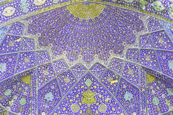 مسجد امام در میدان نقش جهان در اصفهان ایران این مسجد به عنوان مسجد شاه شناخته می شود
