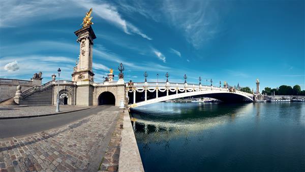 تصویر پانوراما از پل اسکندر در پاریس