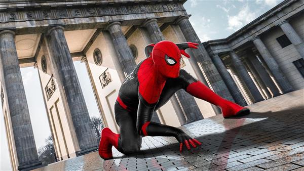 مرد عنکبوتی اسپایدرمن قهرمان پوستر