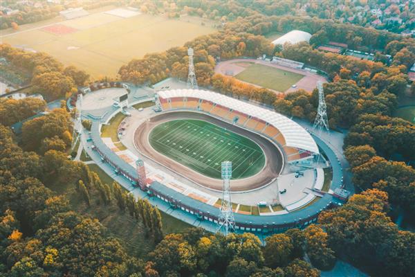 زمین فوتبال آمریکایی استادیوم بزرگ نمای هوایی
