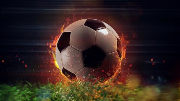 توپ فوتبال در شعله به سرعت به زمین استادیوم می رود
