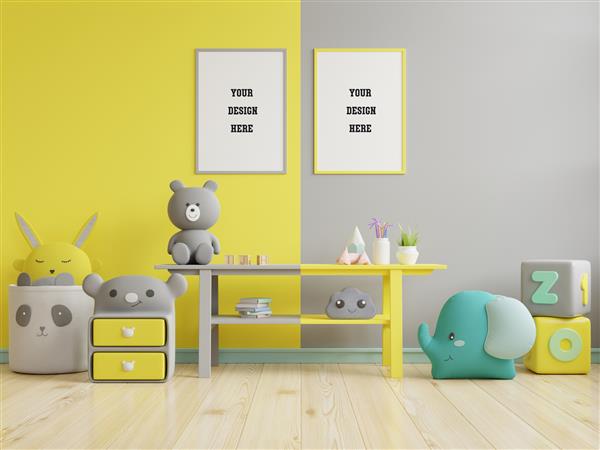 قاب‌های پوستر را در اتاق کودکان روی دیوار خاکستری درخشان و نهایی رنگ آمیزی کنید