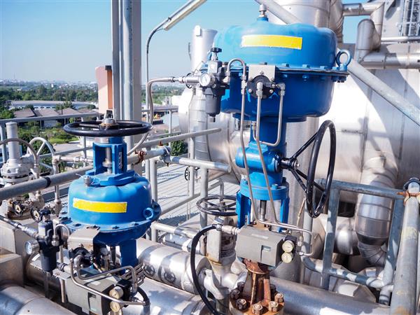 شیر کنترل برای کنترل جریان و فشار شرایط فرآیند مانند آب بخار و گاز که برای نصب در صنایع نیروگاه شیمیایی نفت و گاز رایج است