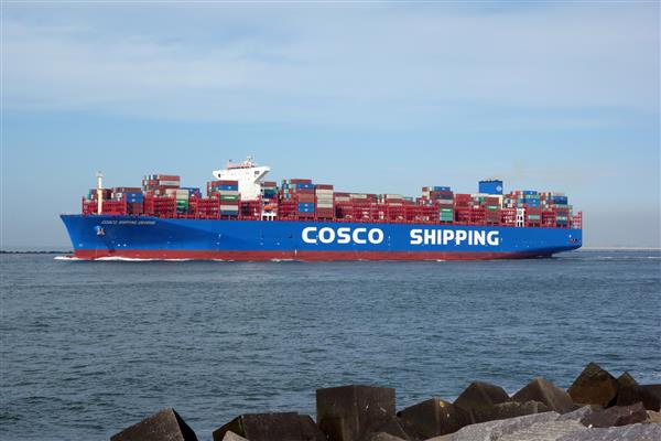 کشتی کانتینری COSCO Shipping Universe بندر روتردام را در 22 می 2019 ترک می کند
