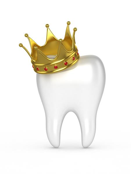 دندان انسان با تاج طلایی در زمینه سفید تصویرسازی سه بعدی