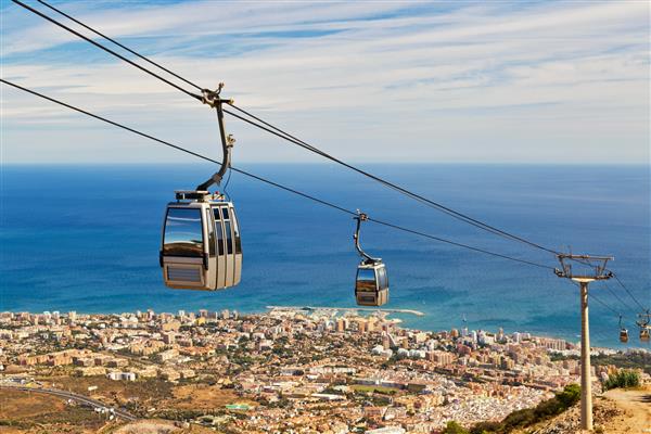 فونیکولور بالای کاستا دل سول نمایی از بالای کوه Calamorro Benalmadena استان اندلس اسپانیا