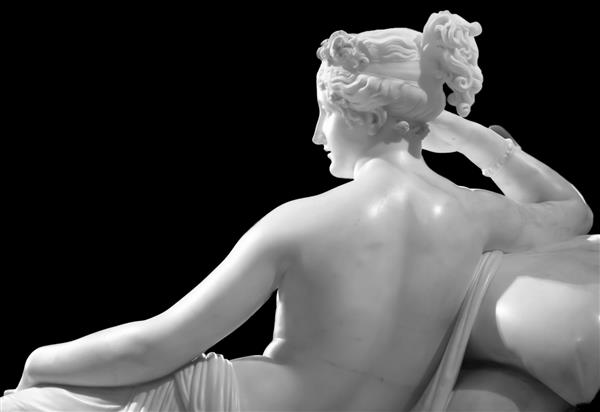 مجسمه کلاسیک پائولین بونپارت ساخته شده توسط شاهکار آنتونیو کانوا در ویلایی بورگزی