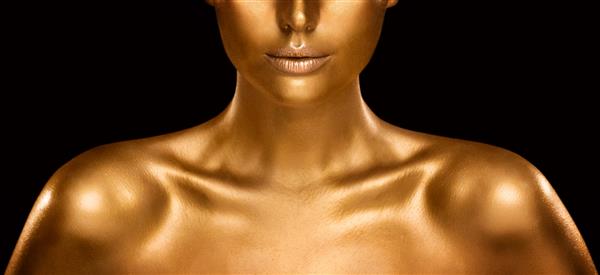 مد پرتره زن زیبایی پوست طلایی مدل آرایش صورت طلایی آرایش لب طلایی و رنگ بدن براق روی مشکی