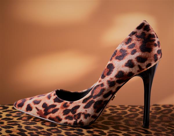 کفش پاشنه بلند زنانه طرح حیوانات