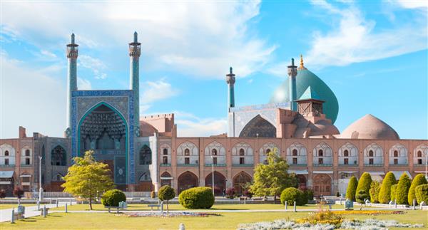 مسجد شاه مسجد جامع عباسی مسجد امام در میدان نقش جهان - اصفهان ایران