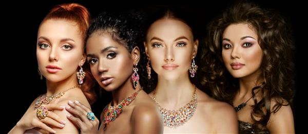 چهار مدل دخترانه زیبا با ست جواهرات دختران لوکس در جواهرات براق گوشواره گردنبند و انگشتر زنان در جواهرات از طلا سنگ های قیمتی Siamonds زیبایی و لوازم جانبی