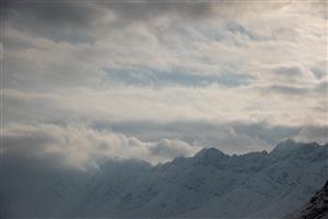 قله هایپر برف کوهای البرز