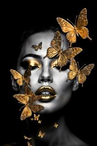 چهره زن سیاه و سفید با پروانه‌های طلایی درخشان و آرایش لوکس ویژه سالن‌های زیبایی و مزون‌ها
