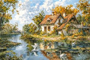 طرح قوهای زیبا در برکه مجاور کلبه روستایی مناسب برای پرده چاپی، روتختی و پوستر دیواری اتاق خواب بزرگسال