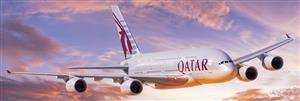 پوستر عریض هواپیمای مسافربری قطر ایرویز در آسمان غروب برای آژانس‌های هواپیمایی و اتاق کنفرانس