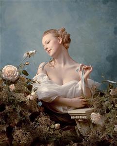 نقاشی کلاسیک زن در میان گل‌های رز سفید با نورپردازی ملایم ویژه پوستر دیواری پذیرایی و اتاق خواب مستر و چاپ بوم آتلیه
