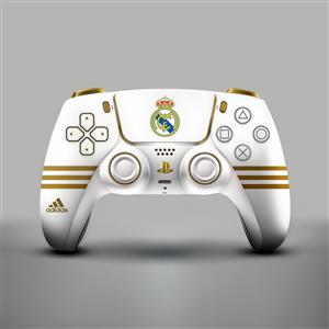 طرح کنسول بازی پلی استیشن ۵ با لوگوی رئال مادرید و جزئیات طلایی مخصوص پوستر اتاق گیمینگ و نوجوان