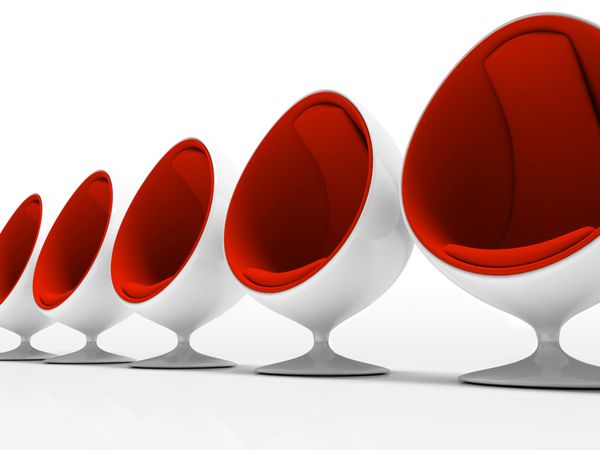 پنج صندلی قرمز جدا شده در پس زمینه سفید