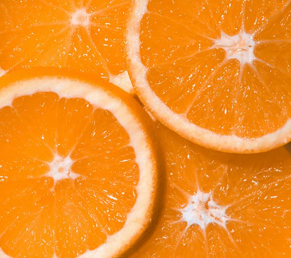 برش های آبدار یک پرتقال