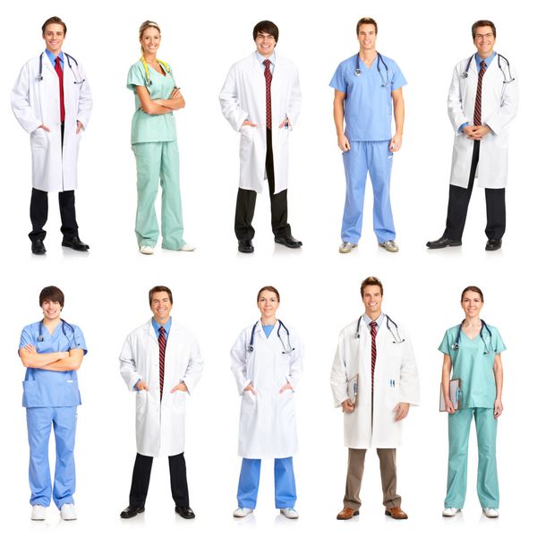 افراد پزشکی خندان با گوشی پزشکی پزشکان و پرستاران بر روی پس زمینه سفید