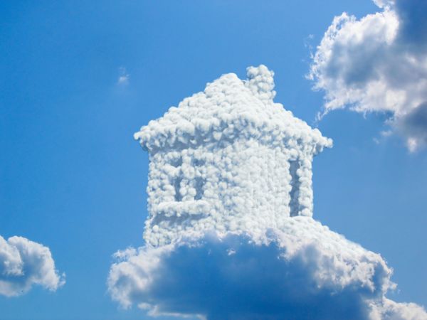 خانه فانتزی در ابرها