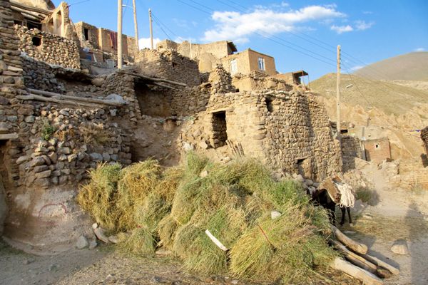 روستای قدیمی کوچک در کوه کندوان - ایران