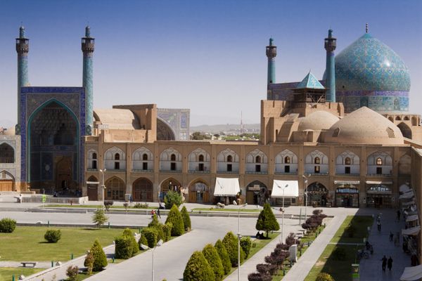 مسجد شیخ لطف الله اصفهان - ایران روز تابستان