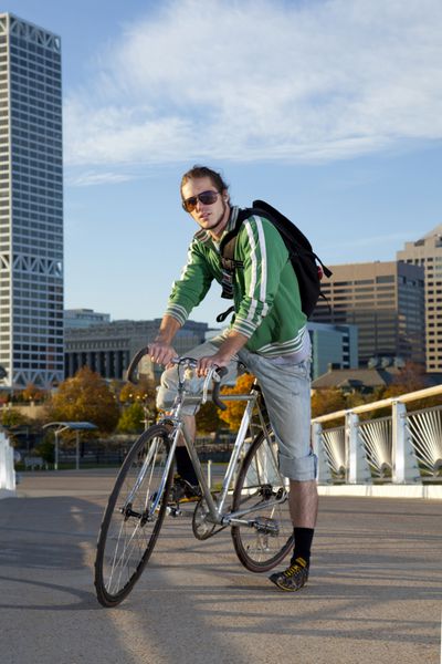 دوچرخه سوار در شهر