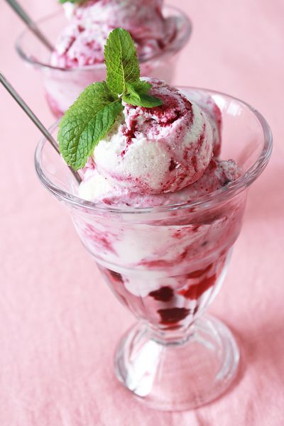 بستنی توت